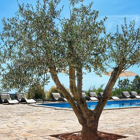 Dom wakacyjny Ferienvilla Stella Mit Balkon In Cvitani