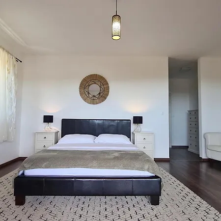 Holiday home Ferienvilla Stella Mit Balkon In Cvitani